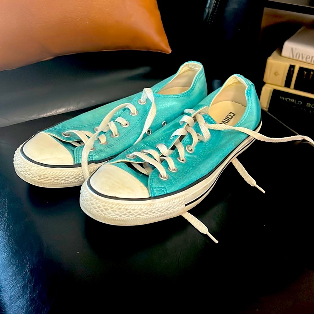 Sparkly Blue Converse